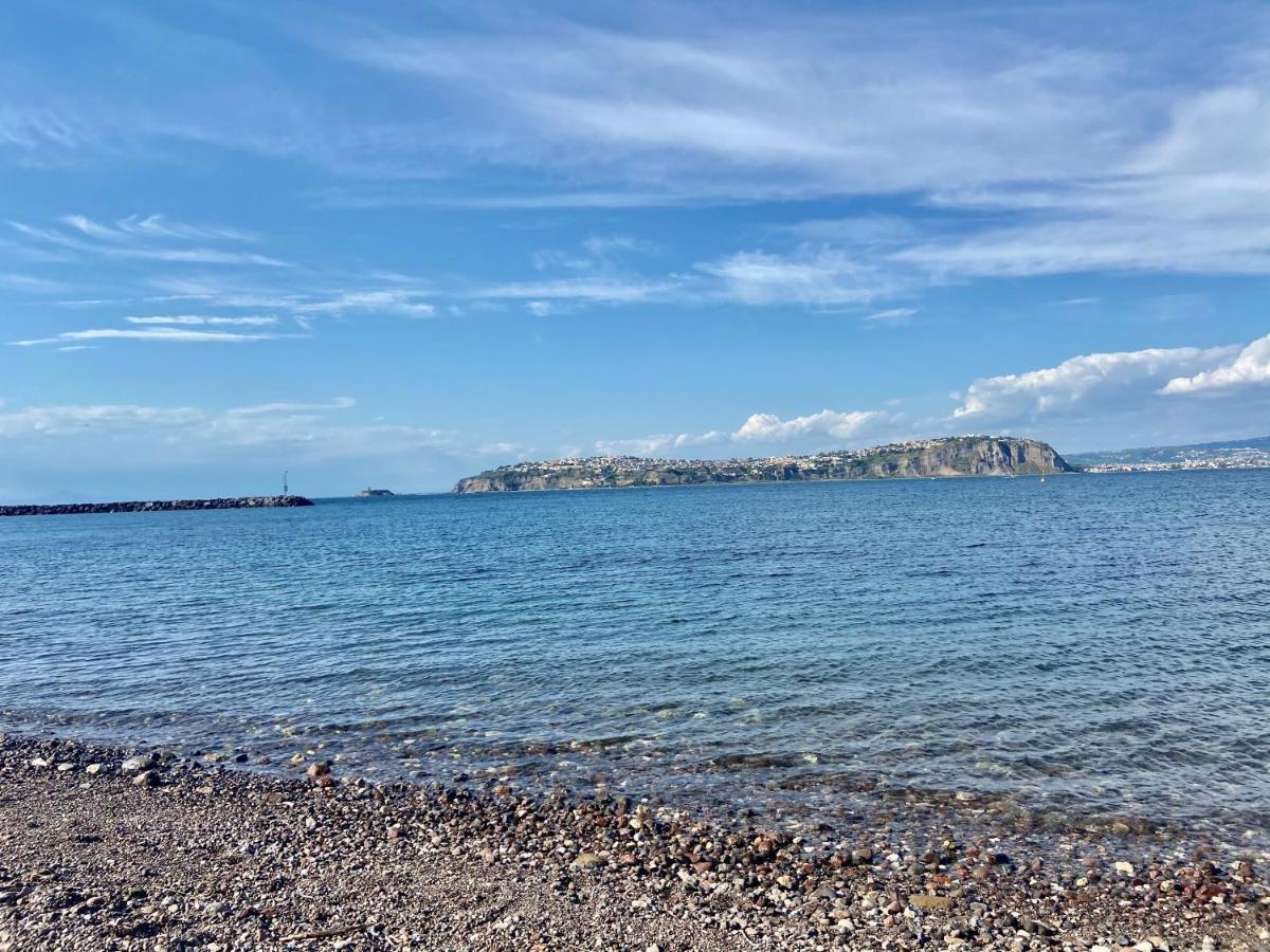 Procida Marina Grande Apartment ภายนอก รูปภาพ